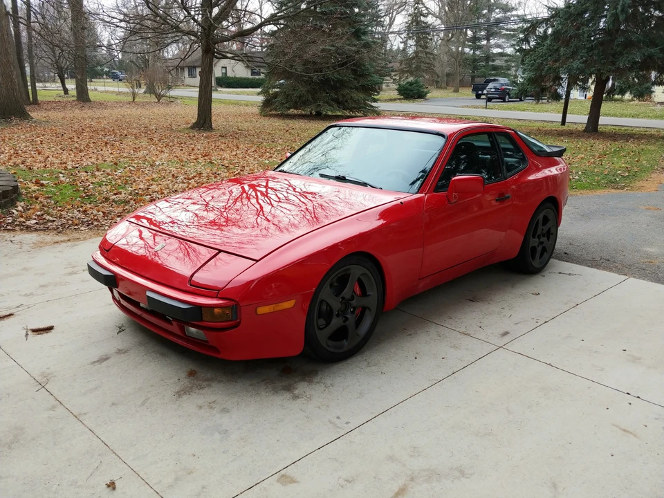 1984 Porsche 944 - Image 16 of 31