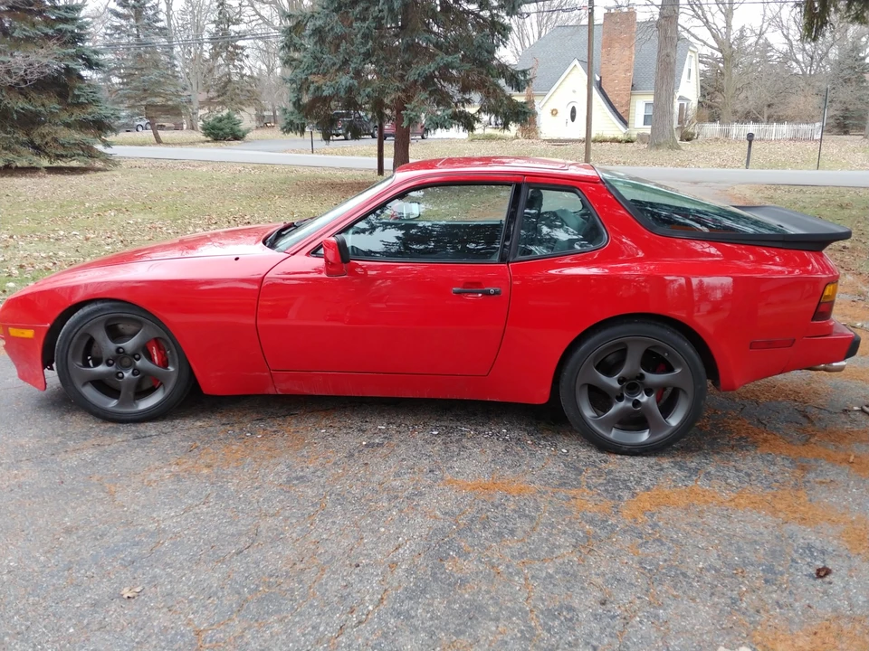 1984 Porsche 944 - Image 4 of 31