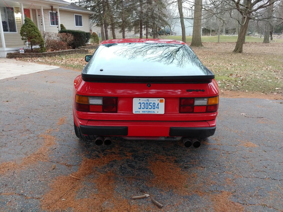 1984 Porsche 944 - Image 9 of 31