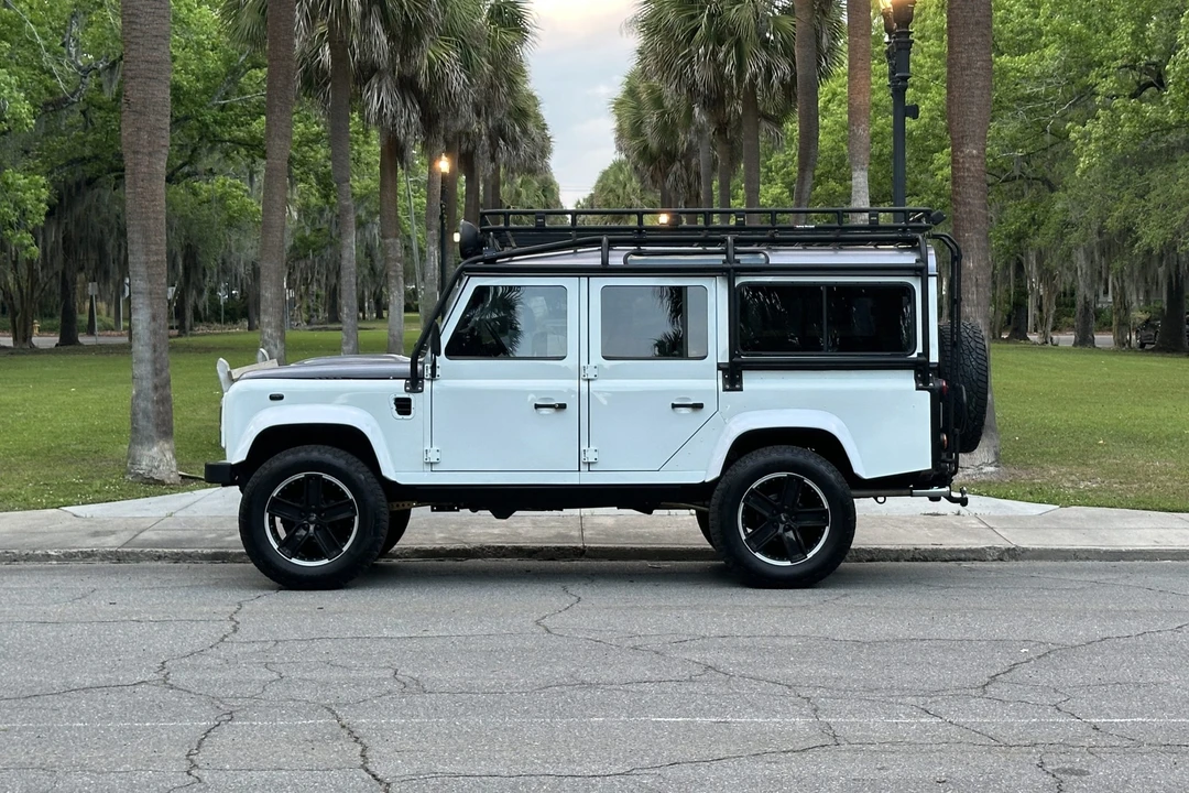 1985 Land Rover Defender 110 - Image 9 of 31