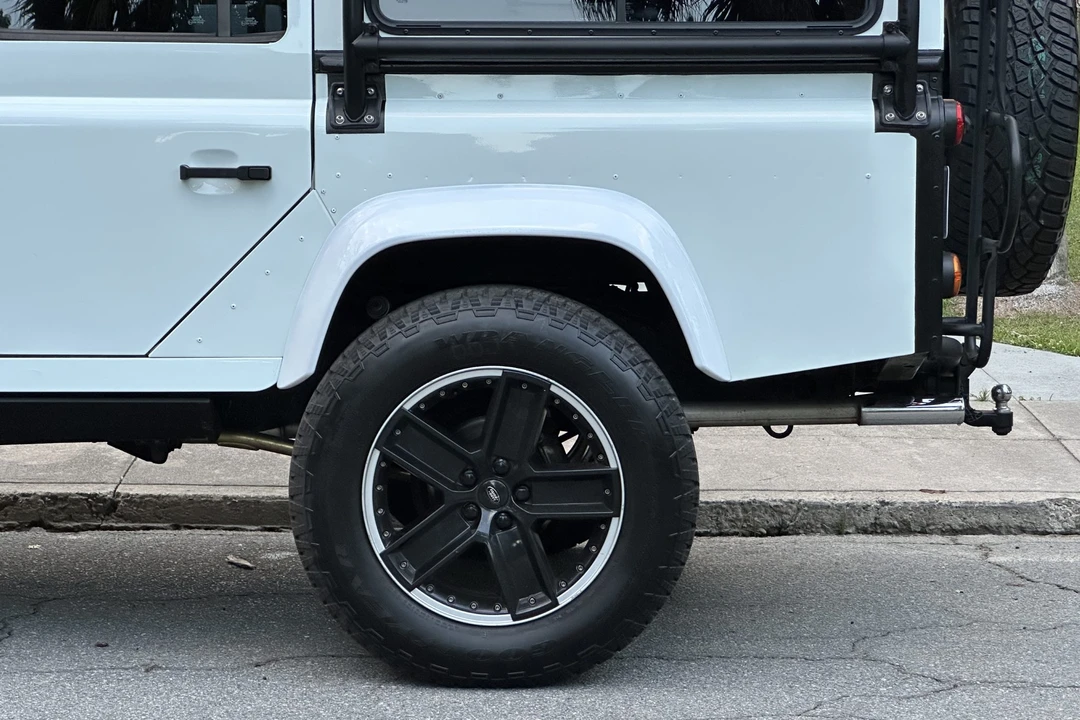 1985 Land Rover Defender 110 - Image 28 of 31