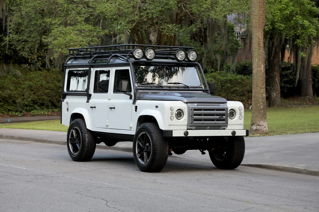 1985 Land Rover Defender 110 - Image 4 of 31