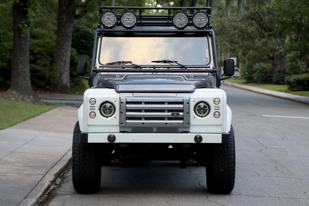 1985 Land Rover Defender 110 - Image 3 of 31