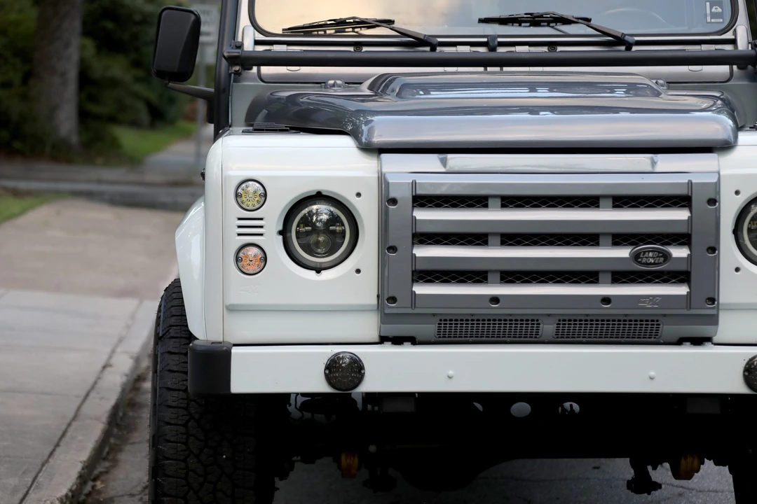 1985 Land Rover Defender 110 - Image 10 of 31