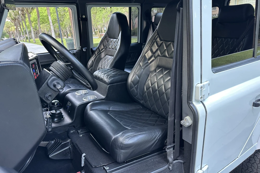 1985 Land Rover Defender 110 - Image 29 of 31