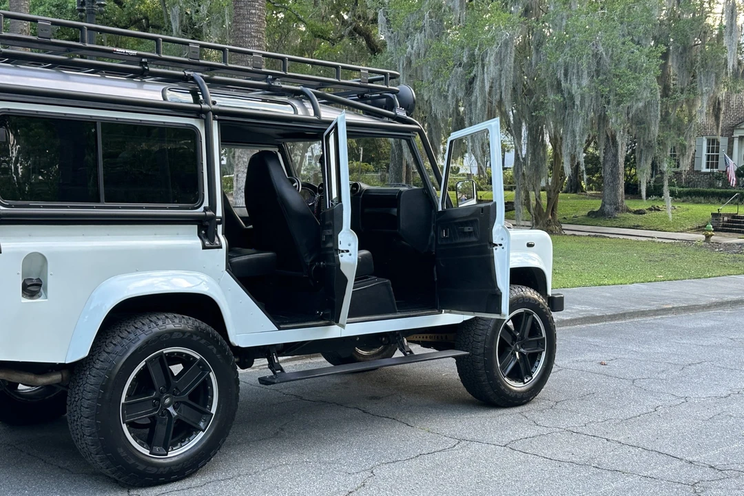 1985 Land Rover Defender 110 - Image 14 of 31