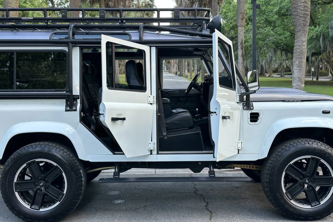 1985 Land Rover Defender 110 - Image 12 of 31