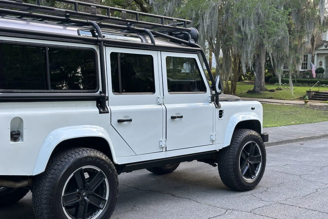 1985 Land Rover Defender 110 - Image 13 of 31