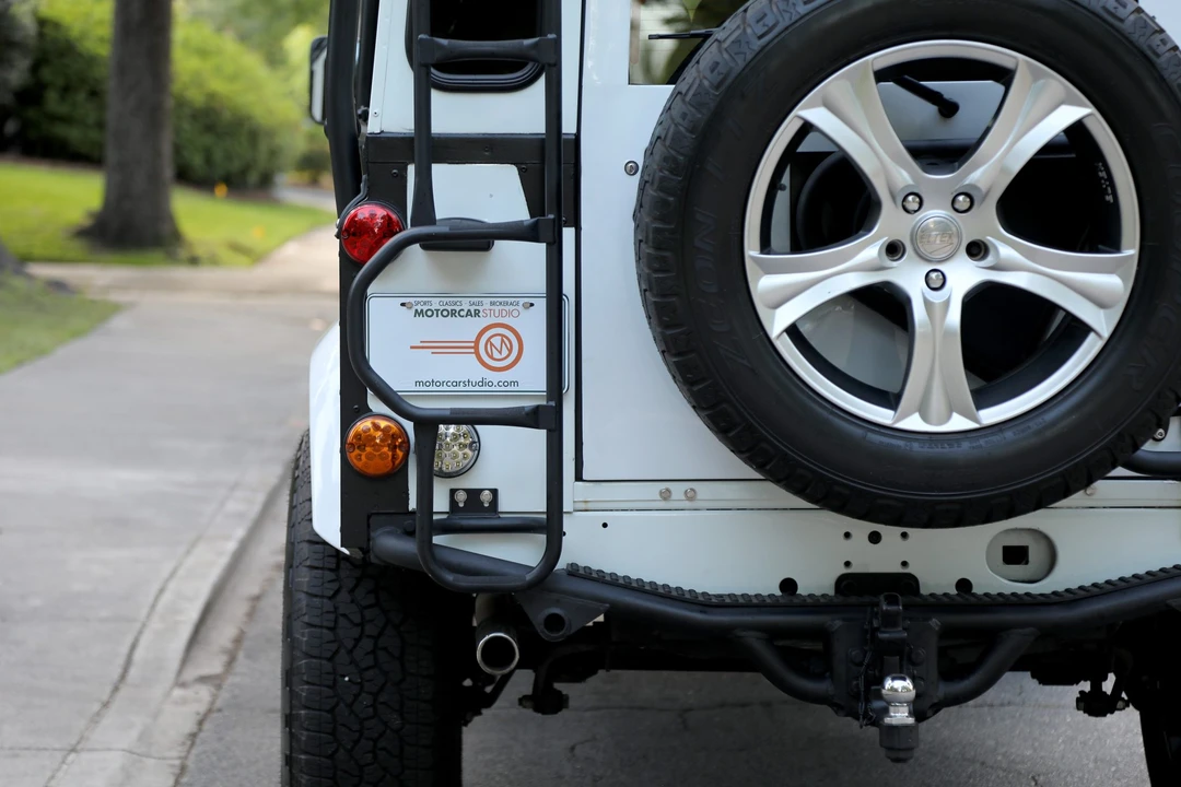 1985 Land Rover Defender 110 - Image 16 of 31