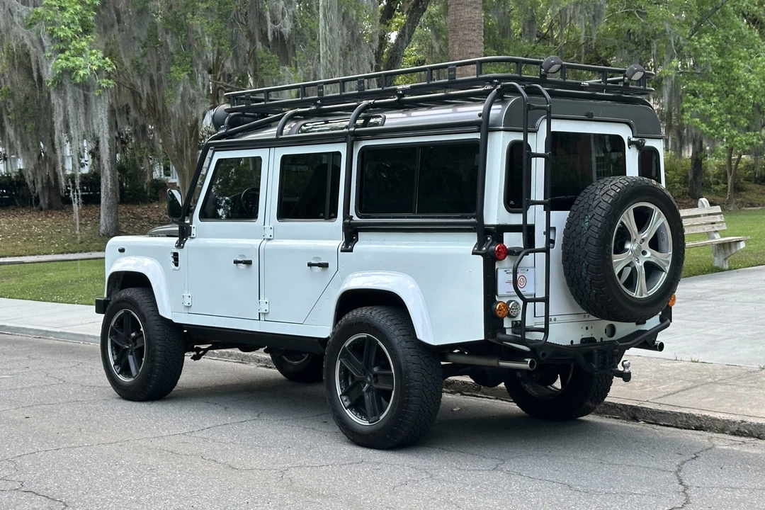 1985 Land Rover Defender 110 - Image 8 of 31