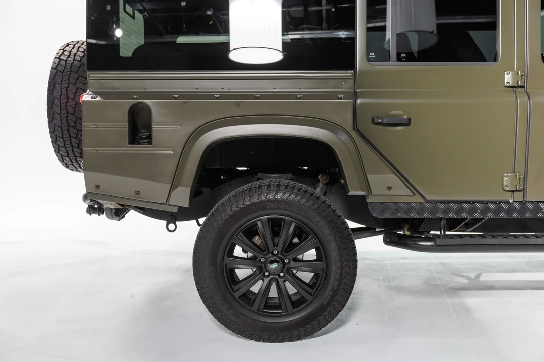 1985 Land Rover Defender 110 - Image 11 of 21