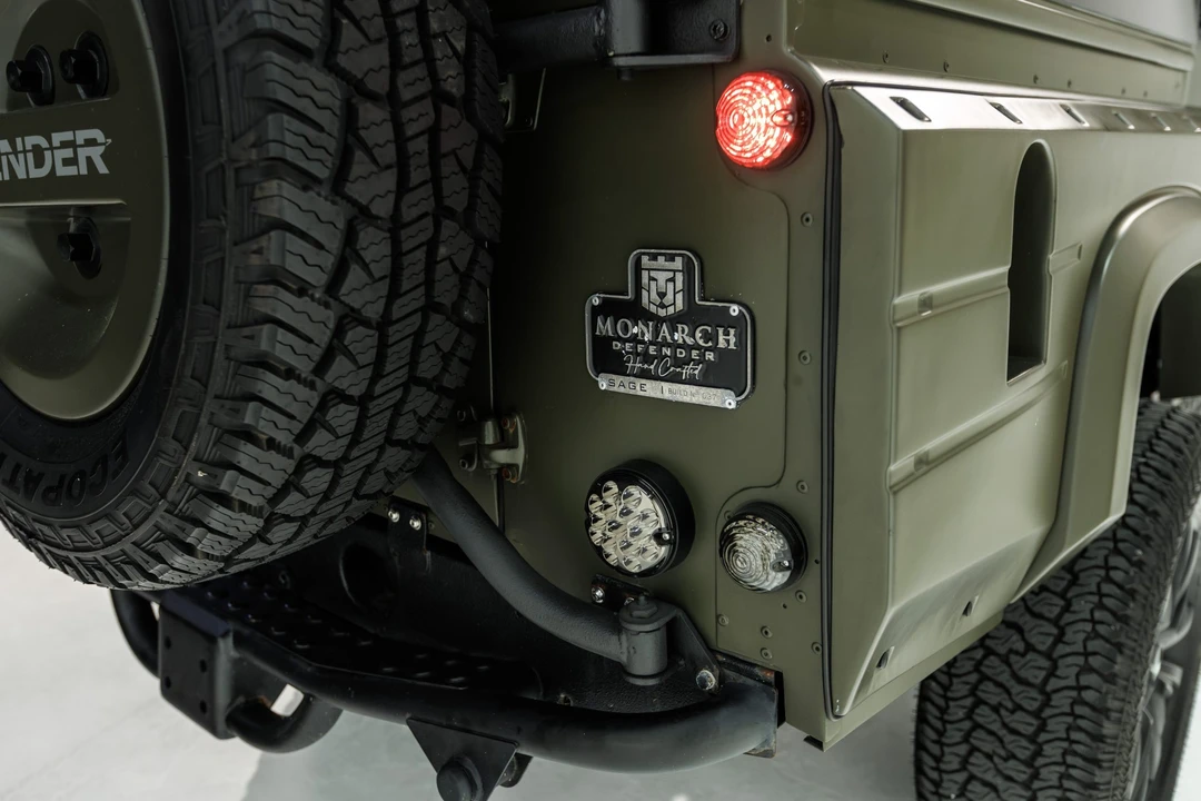 1985 Land Rover Defender 110 - Image 13 of 21