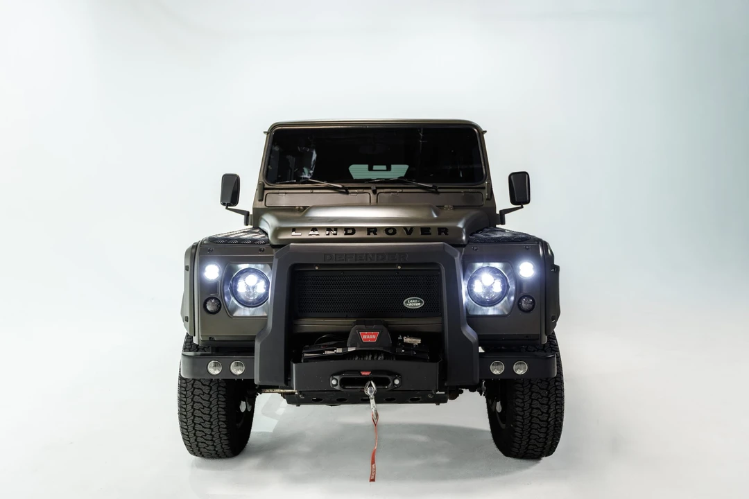 1985 Land Rover Defender 110 - Image 2 of 21