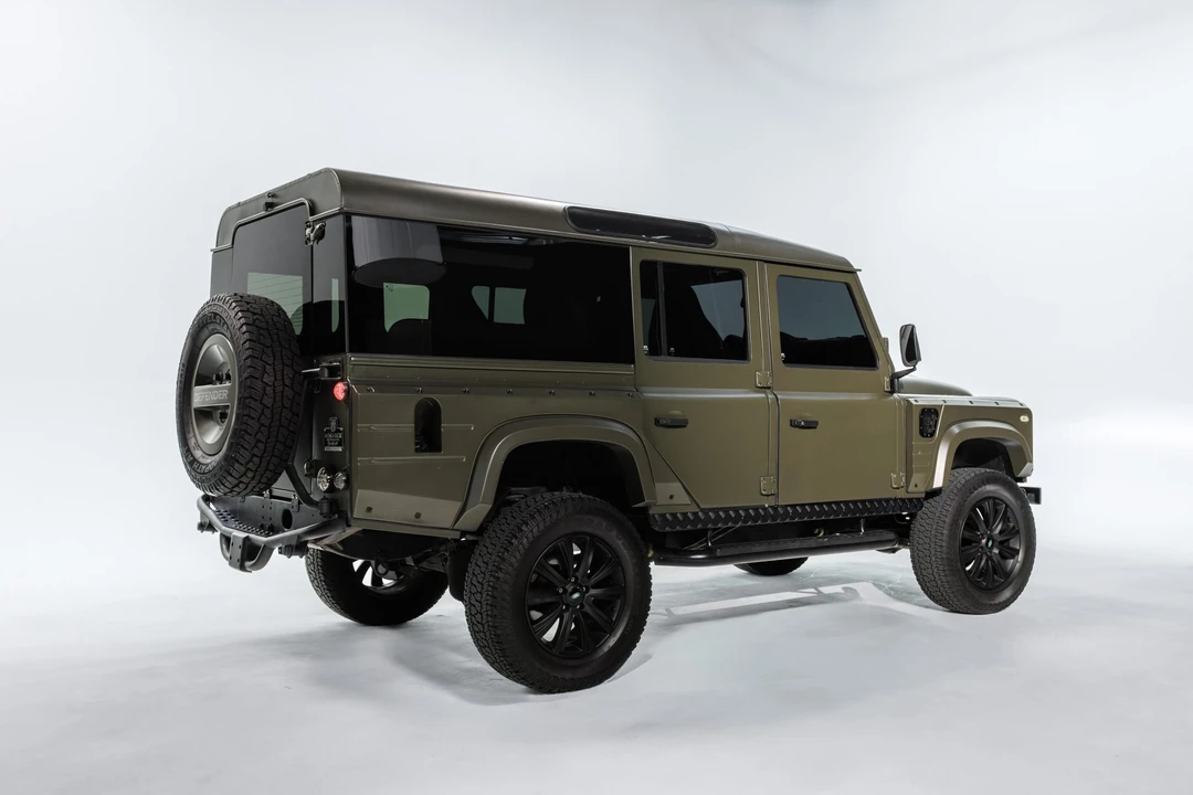 1985 Land Rover Defender 110 - Image 5 of 21