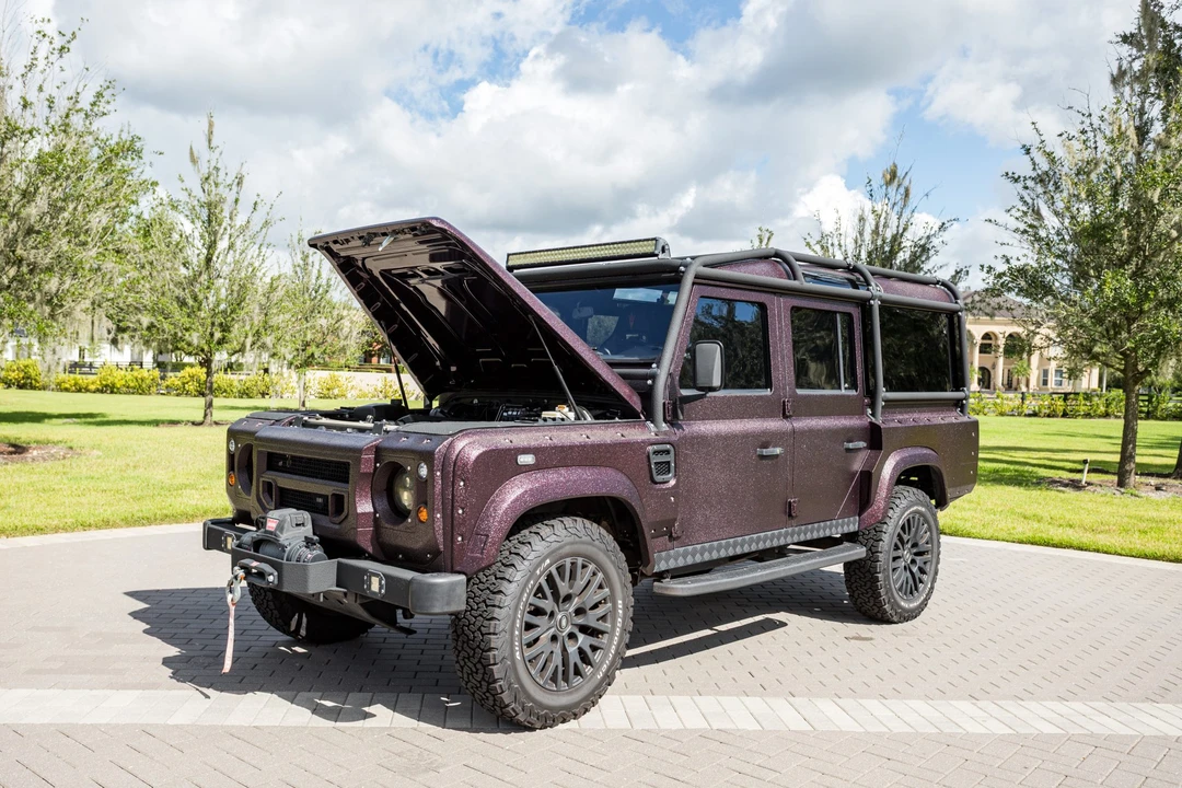 1986 Land Rover Defender 110 - Image 11 of 31