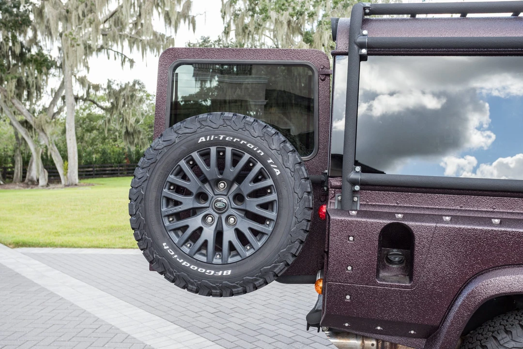 1986 Land Rover Defender 110 - Image 31 of 31