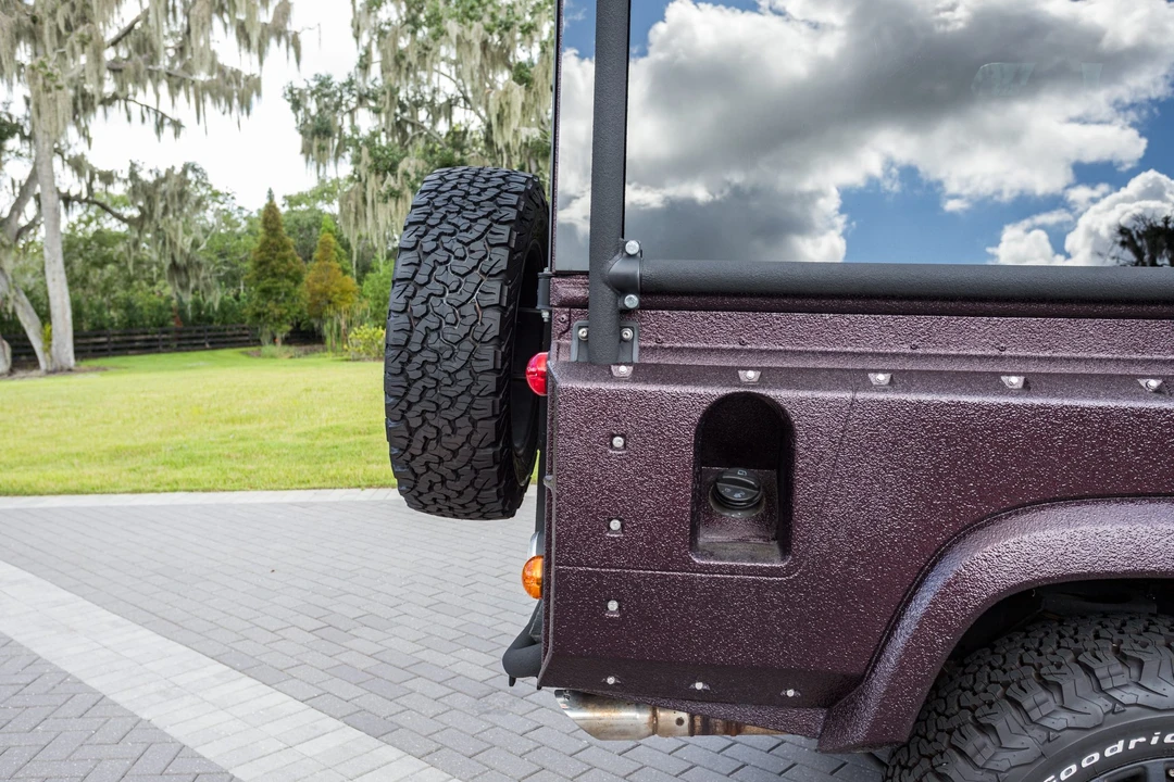 1986 Land Rover Defender 110 - Image 30 of 31