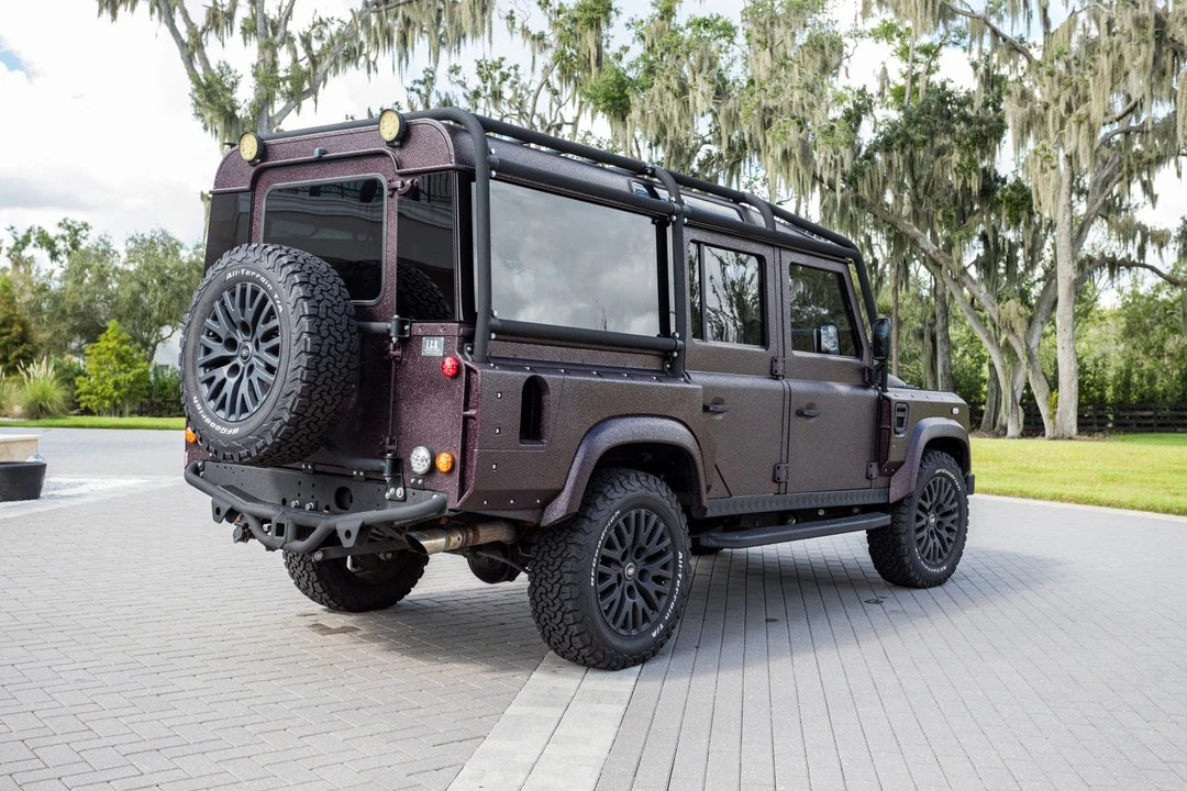 1986 Land Rover Defender 110 - Image 7 of 31