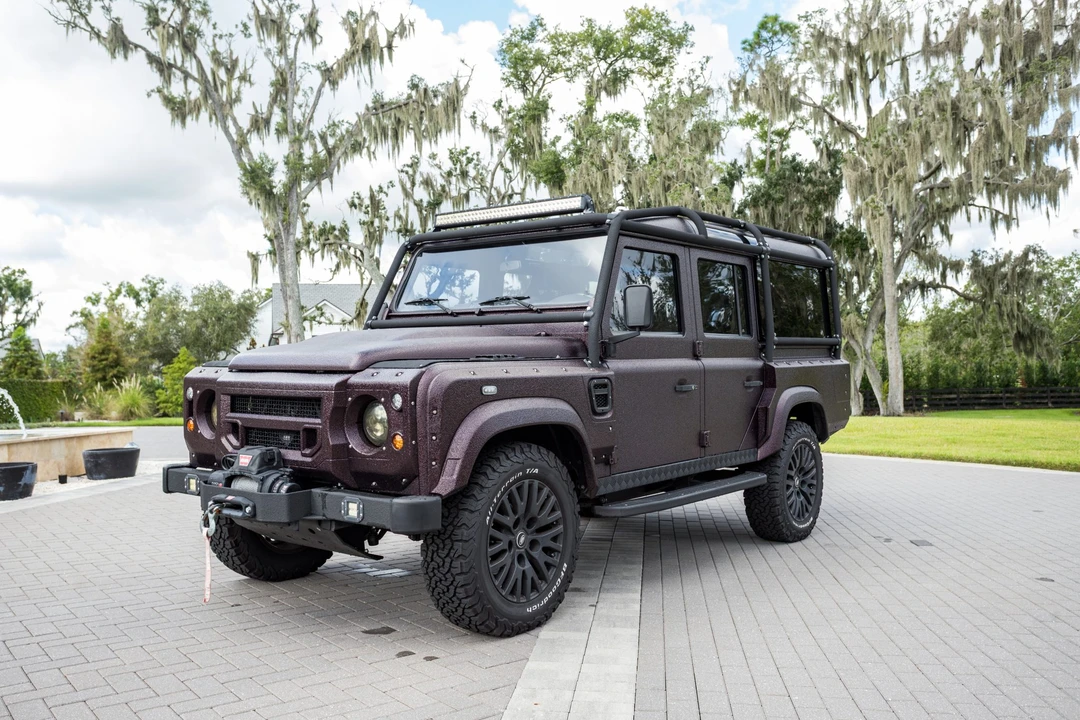 1986 Land Rover Defender 110 - Image 2 of 31