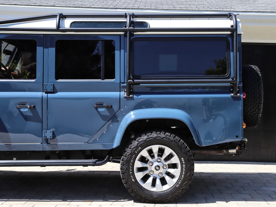 1986 Land Rover Defender 110 - Image 13 of 31