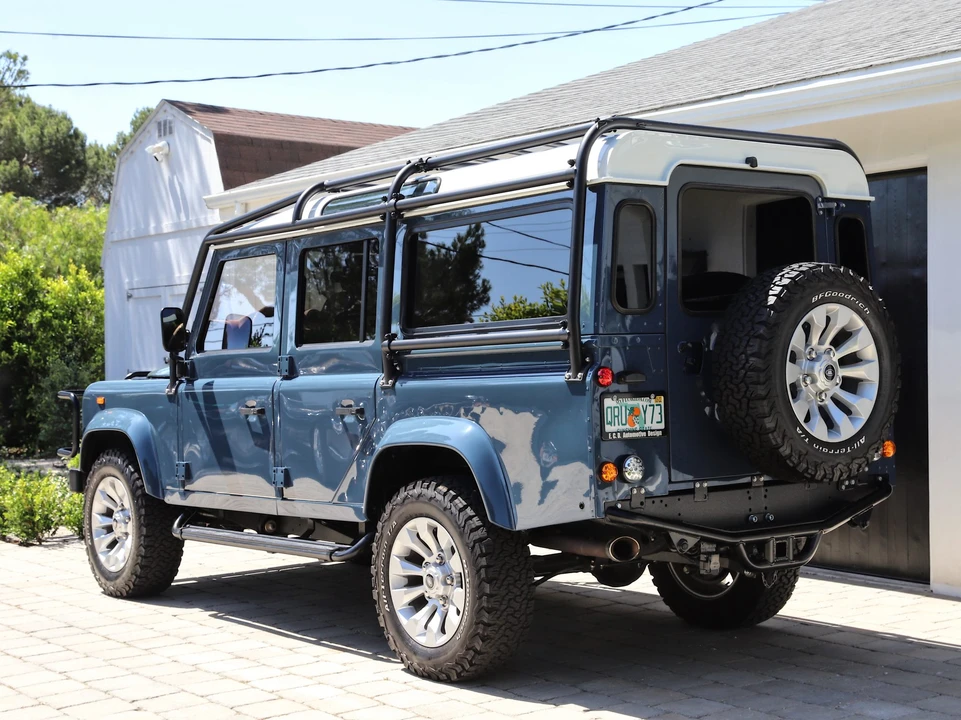 1986 Land Rover Defender 110 - Image 8 of 31