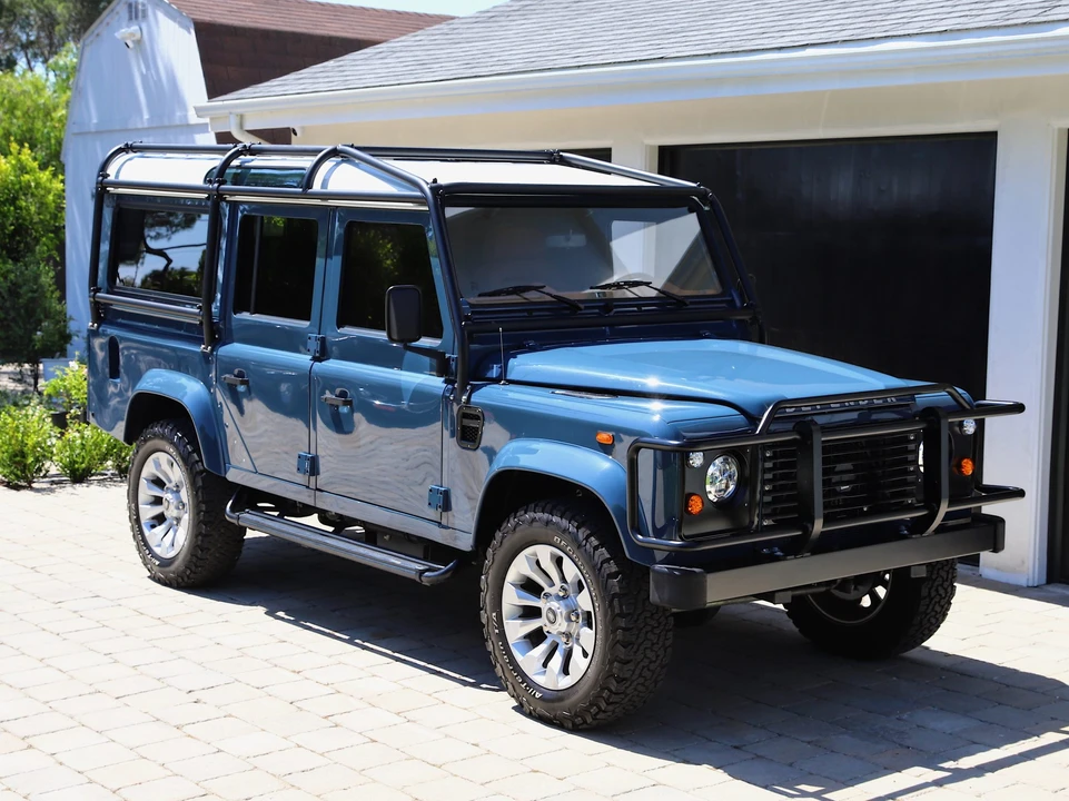 1986 Land Rover Defender 110 - Image 2 of 31