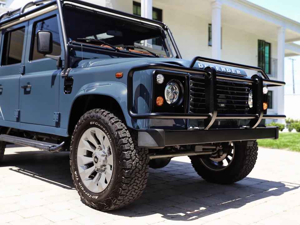 1986 Land Rover Defender 110 - Image 16 of 31