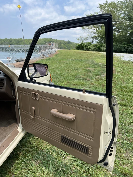 1987 Mazda B Series 4th Gen - Image 24 of 31
