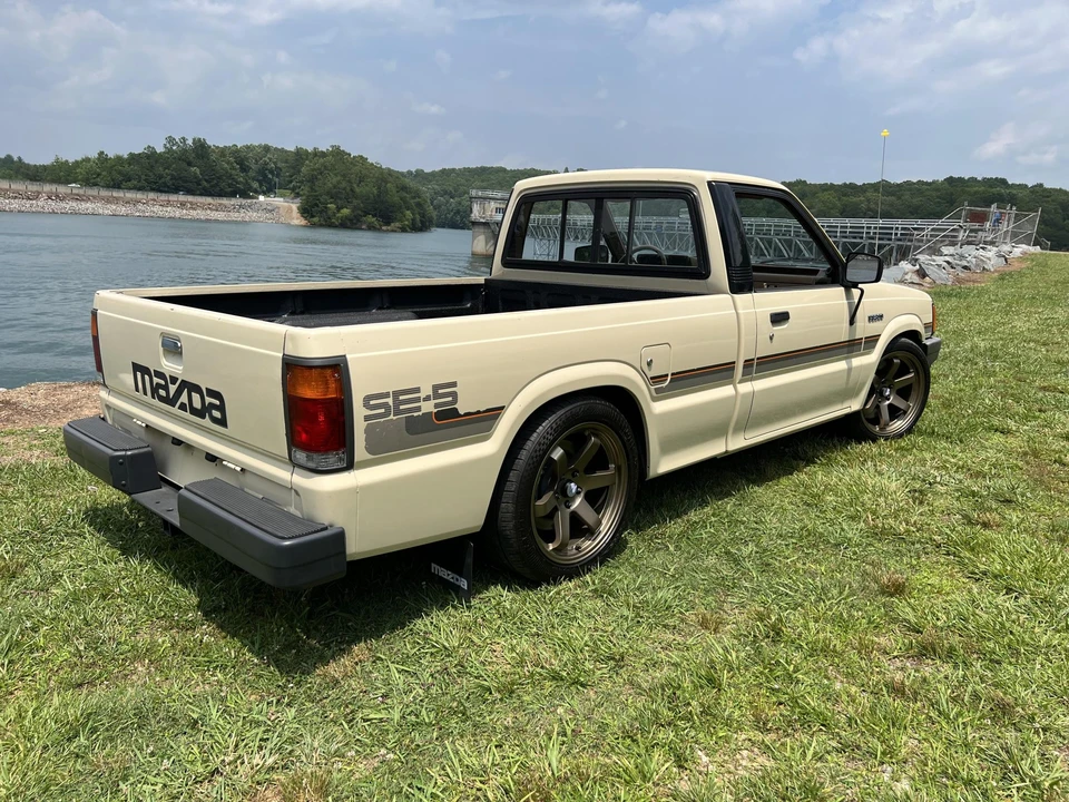 1987 Mazda B Series 4th Gen - Image 12 of 31