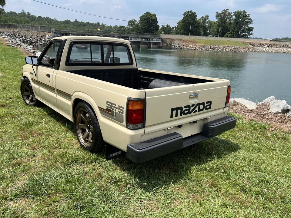 1987 Mazda B Series 4th Gen - Image 9 of 31