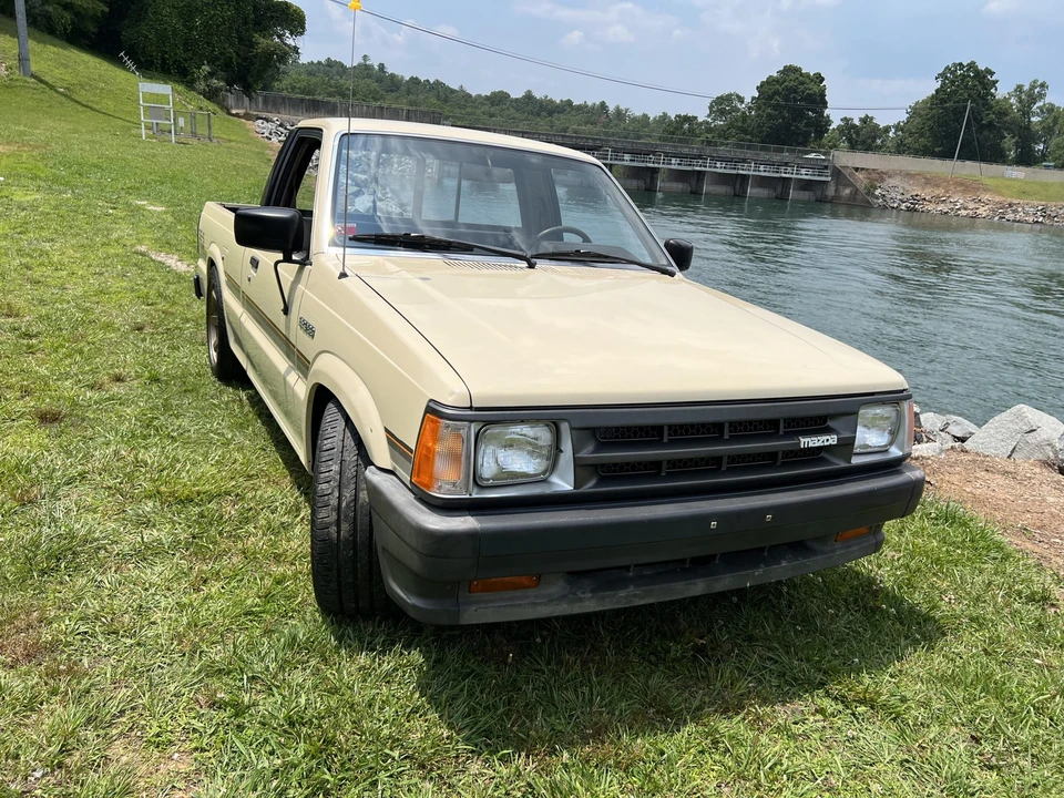 1987 Mazda B Series 4th Gen - Image 3 of 31