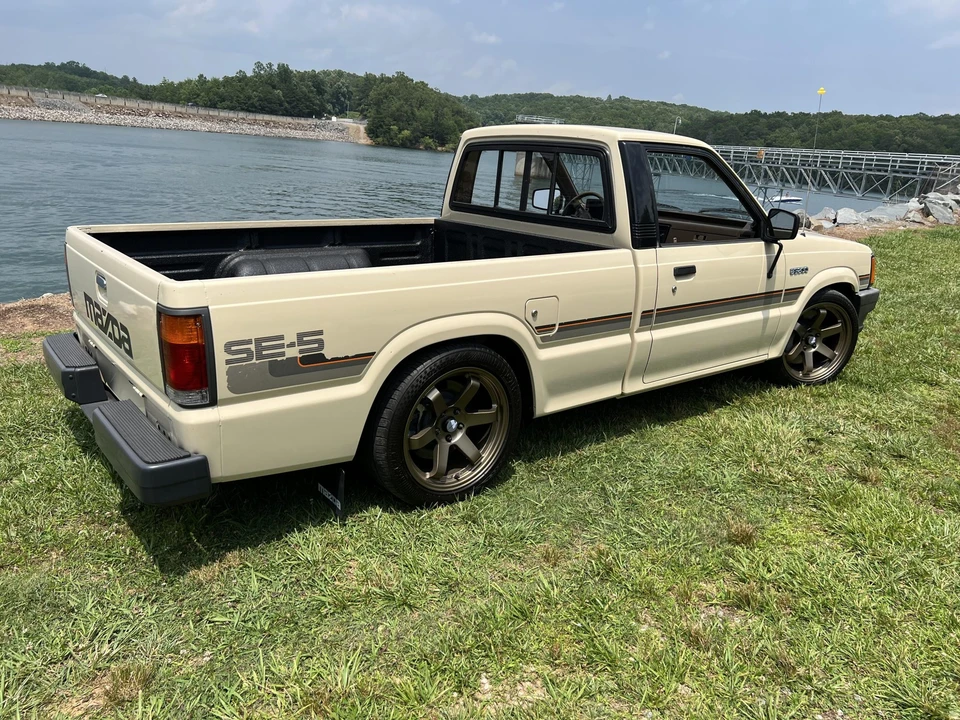 1987 Mazda B Series 4th Gen - Image 13 of 31