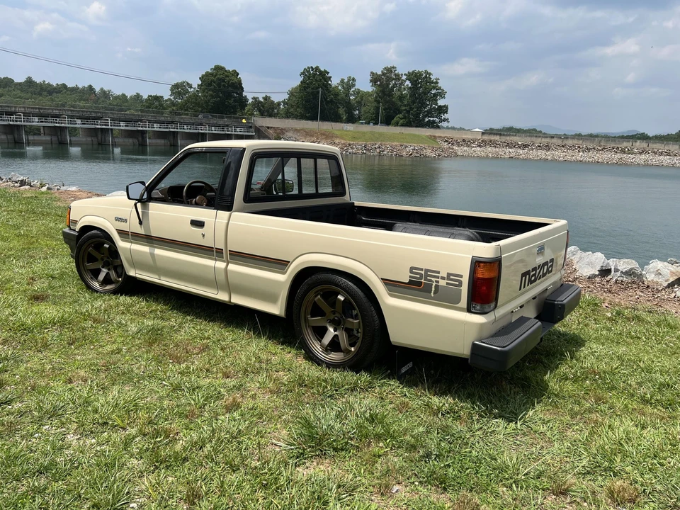 1987 Mazda B Series 4th Gen - Image 7 of 31