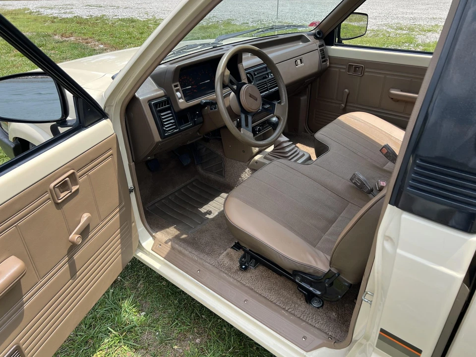 1987 Mazda B Series 4th Gen - Image 19 of 31