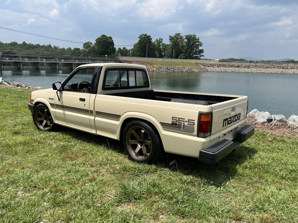 1987 Mazda B Series 4th Gen - Image 8 of 31