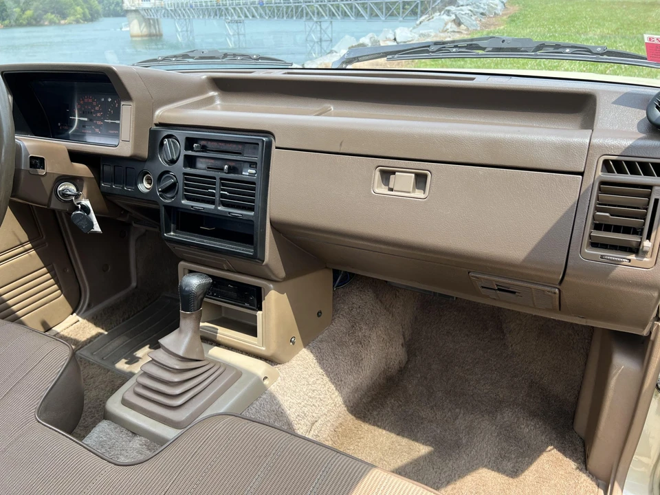 1987 Mazda B Series 4th Gen - Image 29 of 31