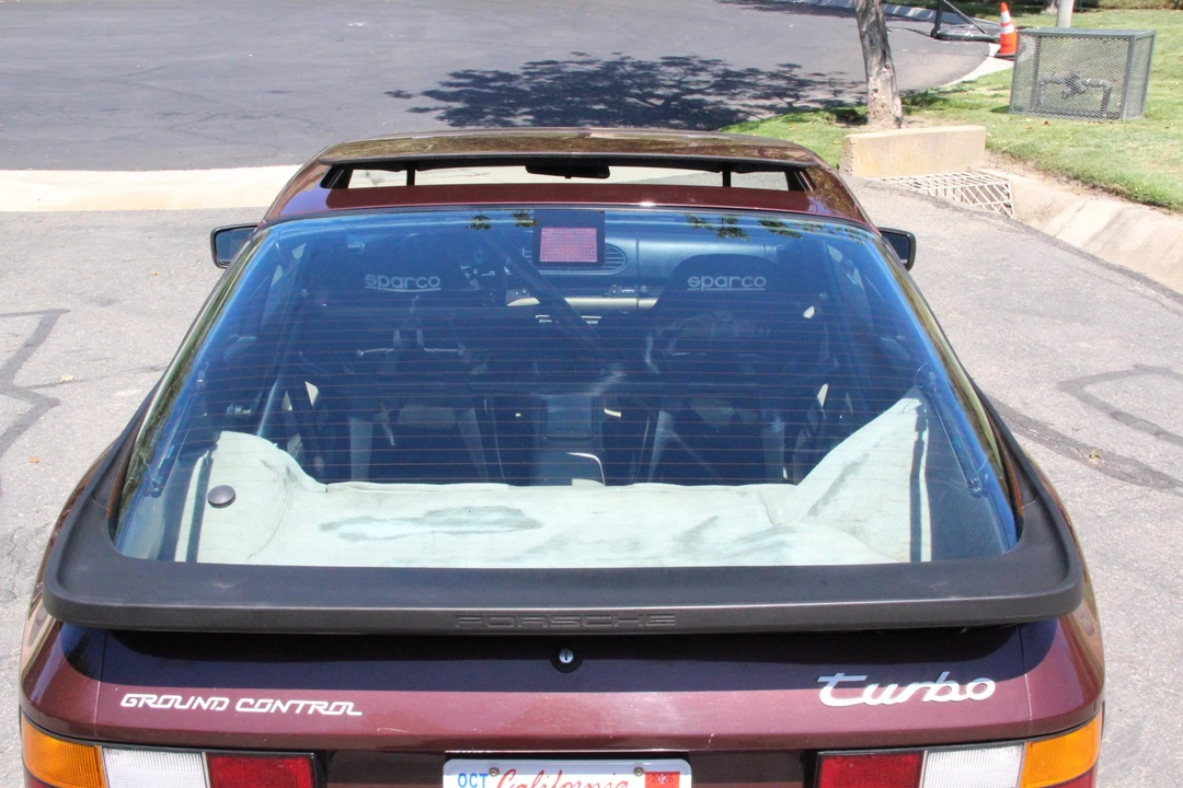 1987 Porsche 944 Turbo - Image 28 of 31