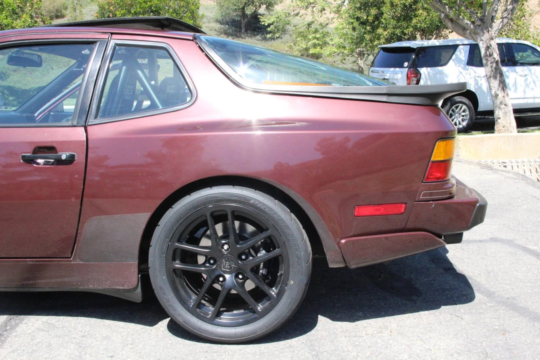 1987 Porsche 944 Turbo - Image 17 of 31