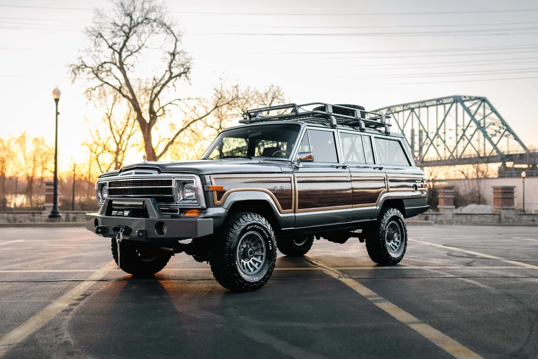 1988 Jeep SJ Grand Wagoneer - Image 29 of 31