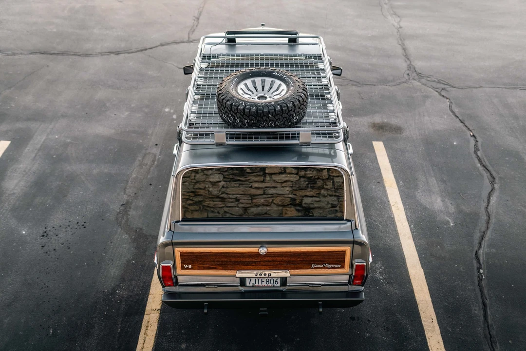 1988 Jeep SJ Grand Wagoneer - Image 31 of 31