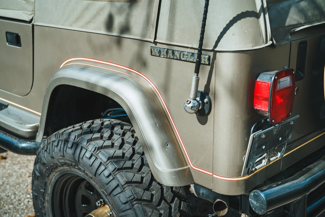 1988 Jeep YJ Wrangler - Image 29 of 31