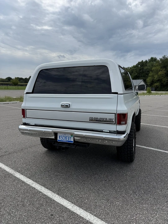 1989 Chevrolet K5 Blazer 2nd Gen - Image 24 of 31
