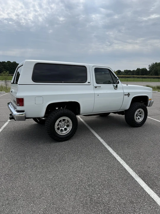 1989 Chevrolet K5 Blazer 2nd Gen - Image 21 of 31