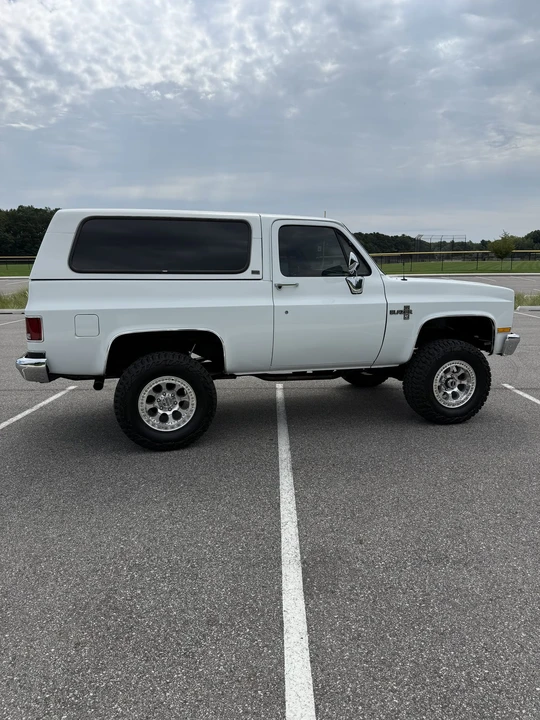 1989 Chevrolet K5 Blazer 2nd Gen - Image 20 of 31