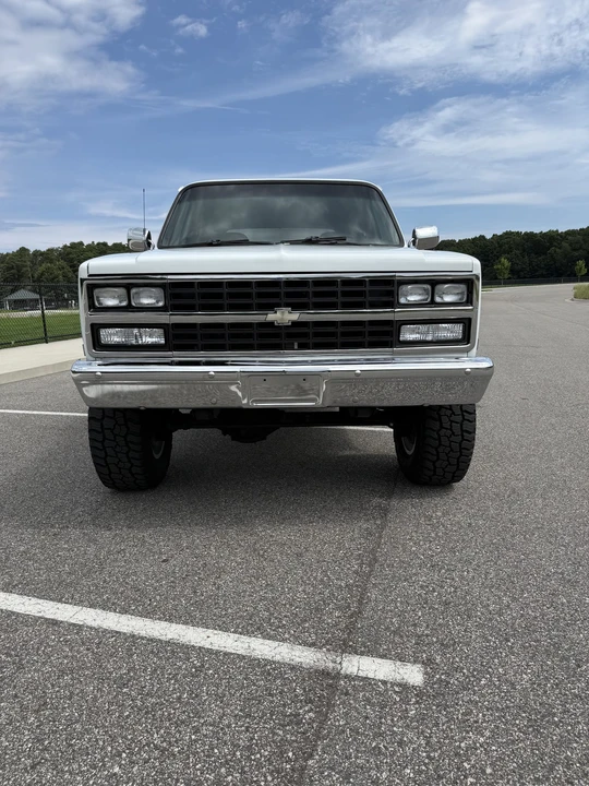 1989 Chevrolet K5 Blazer 2nd Gen - Image 9 of 31