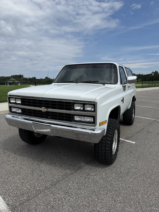 1989 Chevrolet K5 Blazer 2nd Gen - Image 6 of 31