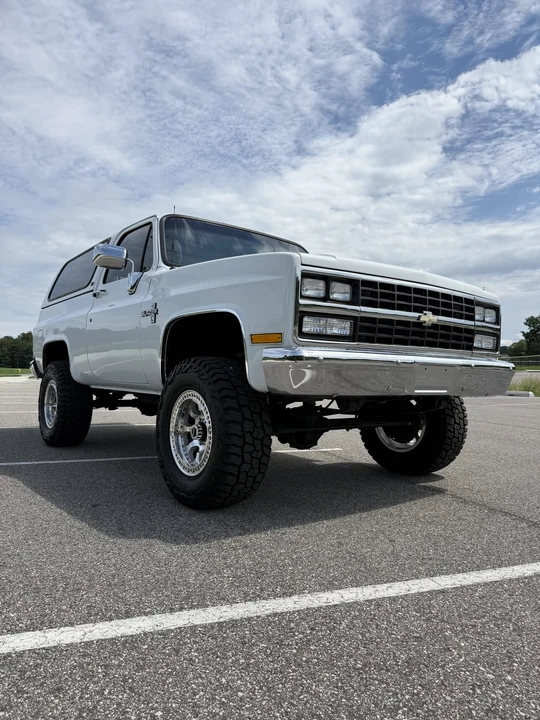 1989 Chevrolet K5 Blazer 2nd Gen - Image 14 of 31