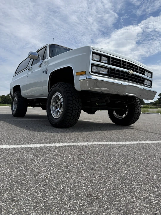 1989 Chevrolet K5 Blazer 2nd Gen - Image 15 of 31