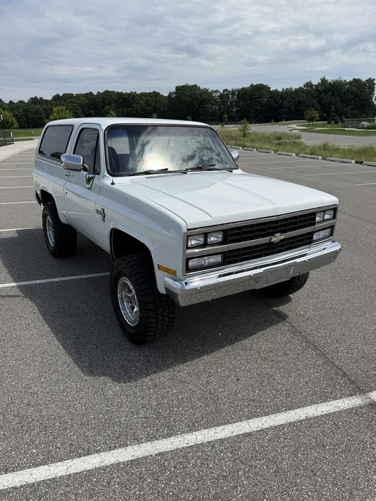 1989 Chevrolet K5 Blazer 2nd Gen - Image 12 of 31