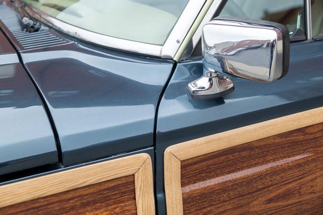 1989 Jeep SJ Grand Wagoneer - Image 21 of 31